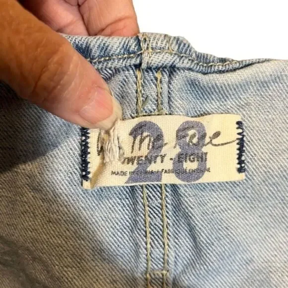 We The Free Pleated Belted High Rise Women's Light Denim Jeans Size 28 - Picture 9 of 13